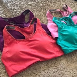 |NIKE| Compression sports bras